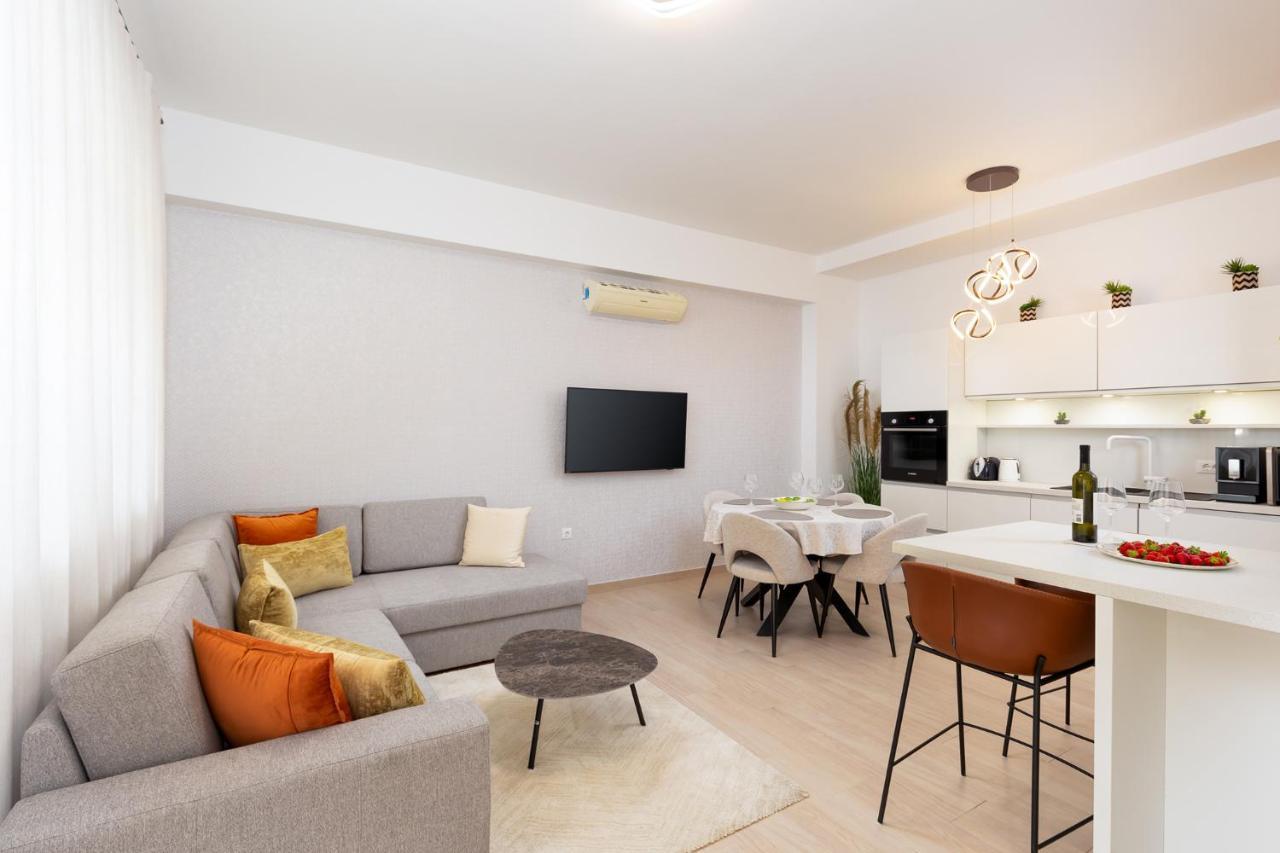 Stylish Apartment Mediterraneo Porec Exterior photo